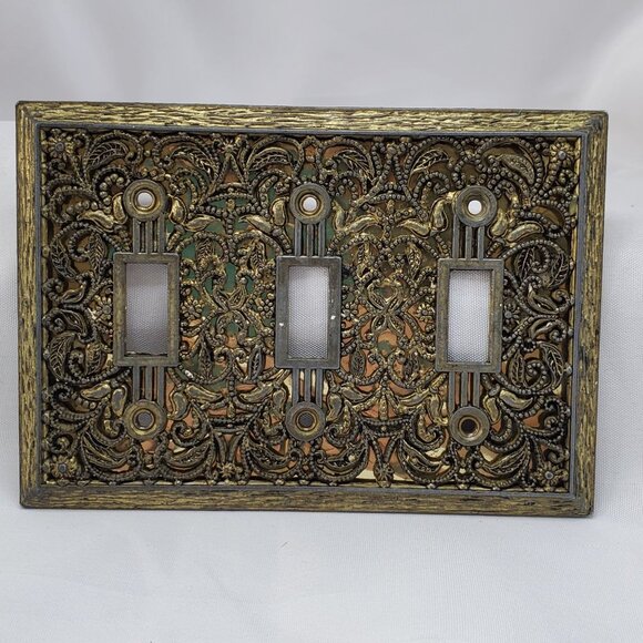Antique-Style Ornate Light Switch Plate Cover ~ 3 Slot Switch Cover Plate - Picture 1 of 7